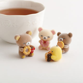 산엑스 리락쿠마 미스터도넛 콜라보 쁘띠 플로키 미니 피규어